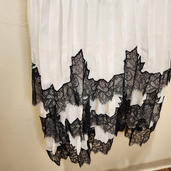BCBGMAXAZRIA White Black Flare Strapless Lace Dress Size 0 - Picture 7 of 15
